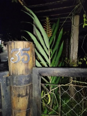Casa de Veraneio em meio as mata há 15 minutos da cidades